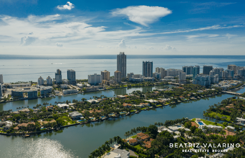 Los barrios más lujosos de Miami, Los barrios más lujosos de Miami para familias, Inversión en los barrios más lujosos de Miami, Propiedades frente al mar en los barrios más lujosos de Miami, Alquileres de lujo en los barrios más lujosos de Miami, Comprar casa en los barrios más lujosos de Miami, Mejores barrios de lujo en Miami 2024, Guía de los barrios más lujosos de Miami, Vida nocturna en los barrios más lujosos de Miami, Seguridad en los barrios más lujosos de Miami, Escuelas en los barrios más lujosos de Miami.