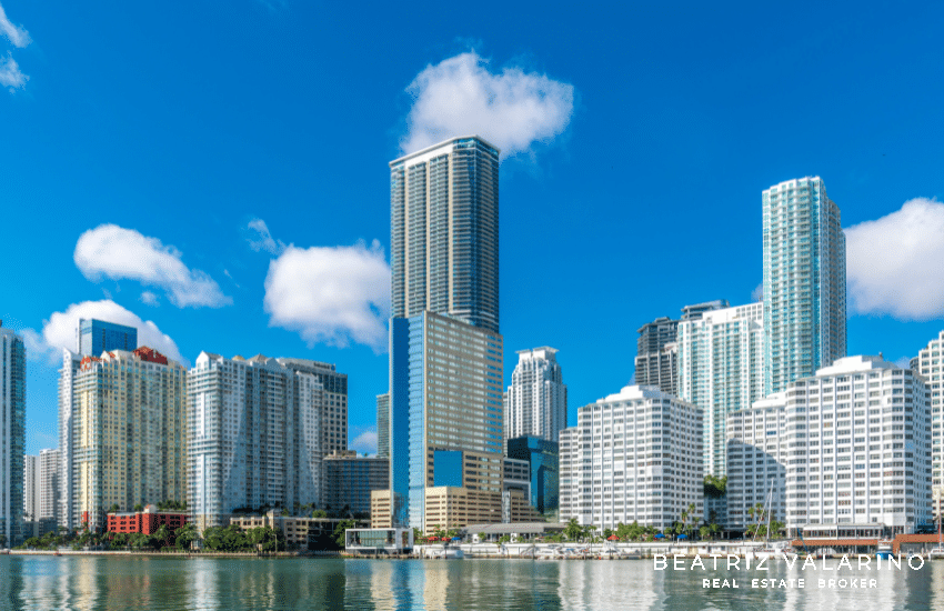 Los barrios más lujosos de Miami, Los barrios más lujosos de Miami para familias, Inversión en los barrios más lujosos de Miami, Propiedades frente al mar en los barrios más lujosos de Miami, Alquileres de lujo en los barrios más lujosos de Miami, Comprar casa en los barrios más lujosos de Miami, Mejores barrios de lujo en Miami 2024, Guía de los barrios más lujosos de Miami, Vida nocturna en los barrios más lujosos de Miami, Seguridad en los barrios más lujosos de Miami, Escuelas en los barrios más lujosos de Miami.